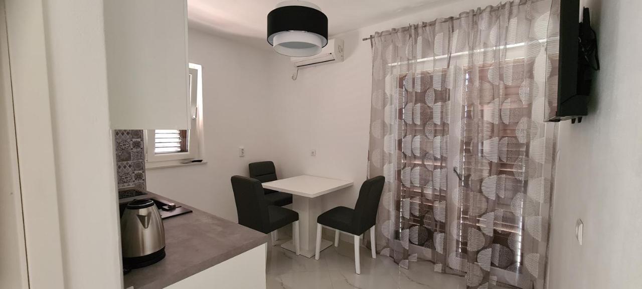 Apartments Orlic Sali Exterior foto